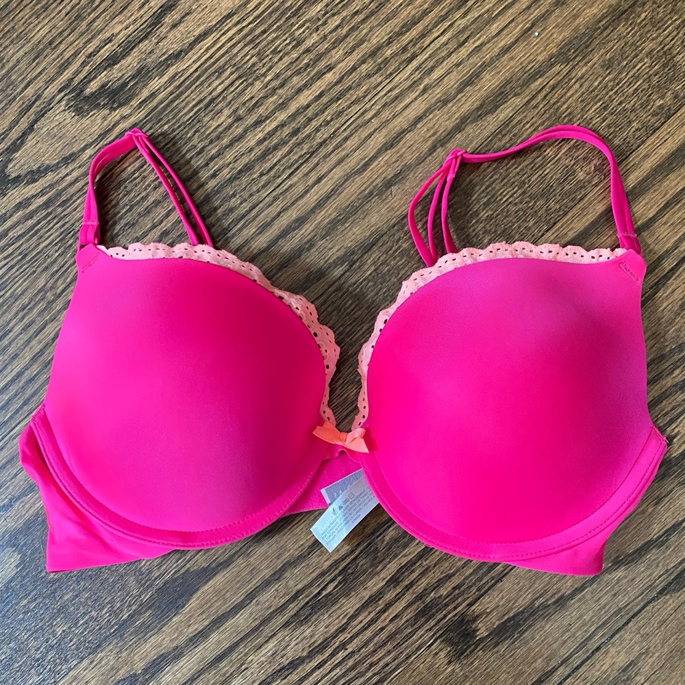 NWT Victoria’s Secret Push-Up Bra